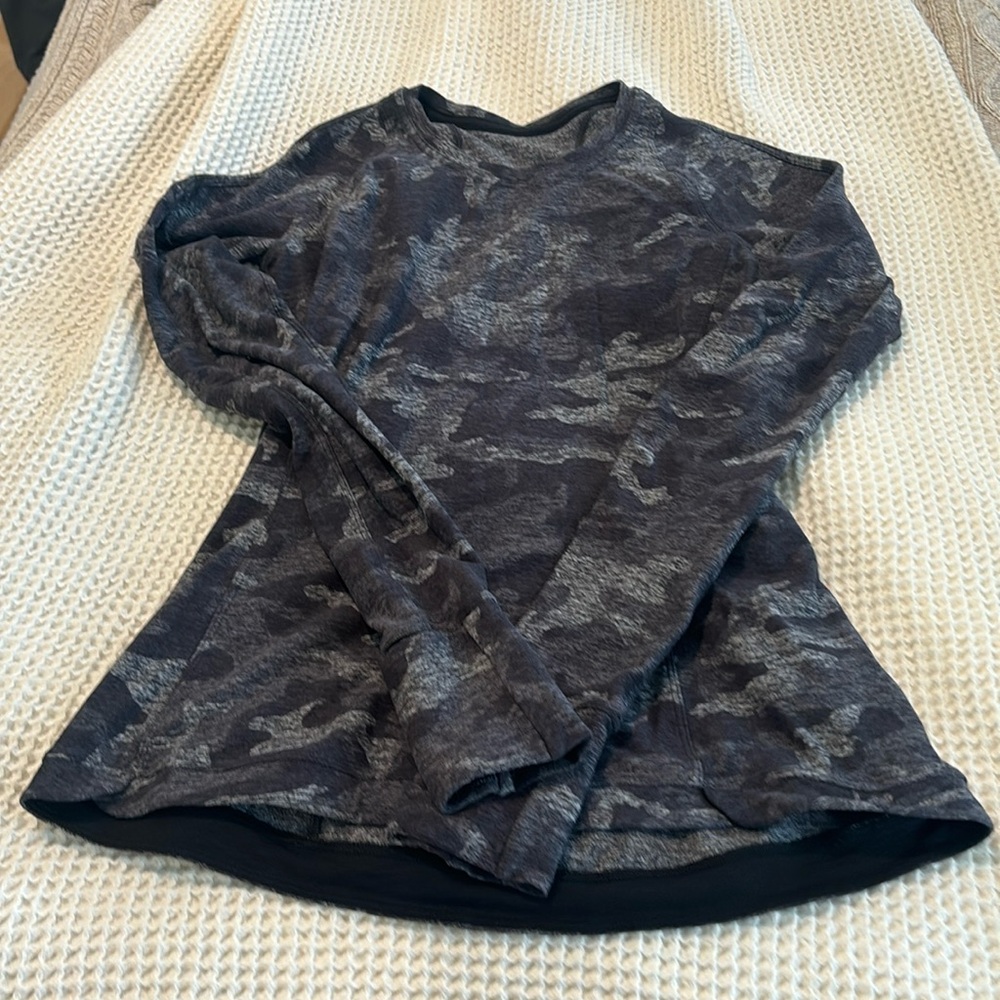Lululemon long sleeve running top